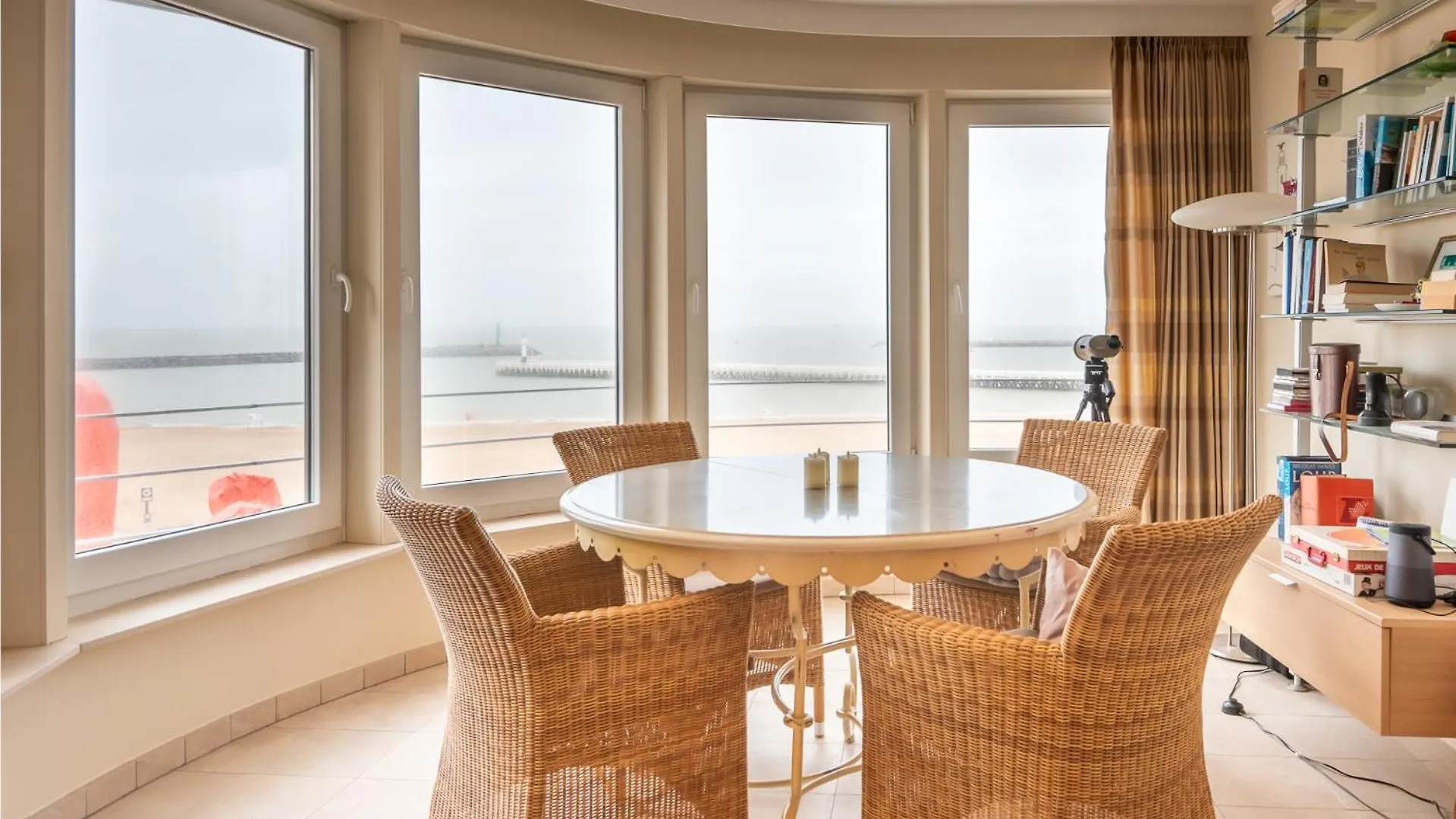Marvelous Apartment With A Stunning View And Garage Ostend