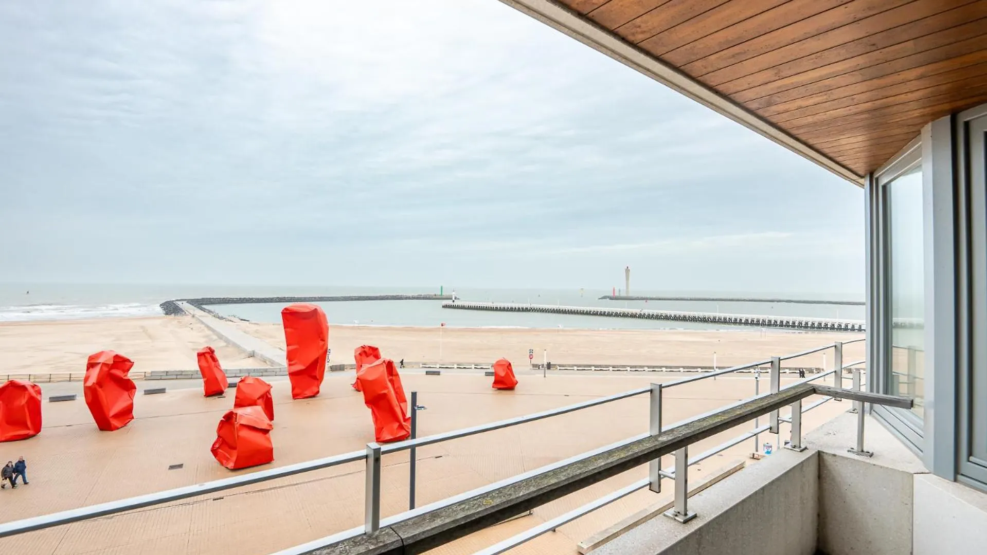 Marvelous Apartment With A Stunning View And Garage Ostend