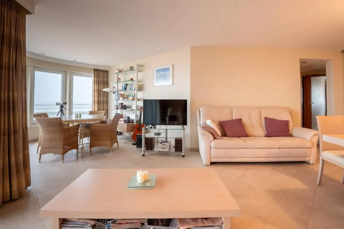 Marvelous Apartment With A Stunning View And Garage オステンド ベルギー