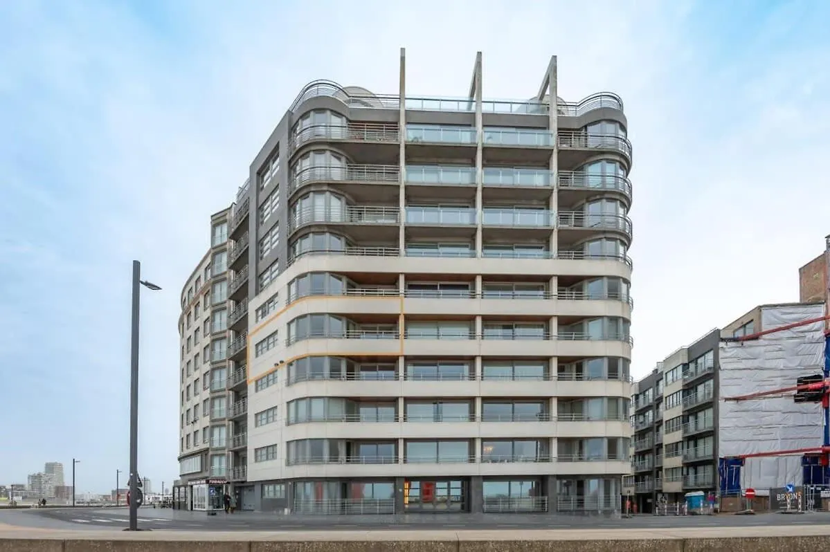 Marvelous Apartment With A Stunning View And Garage オステンド ベルギー