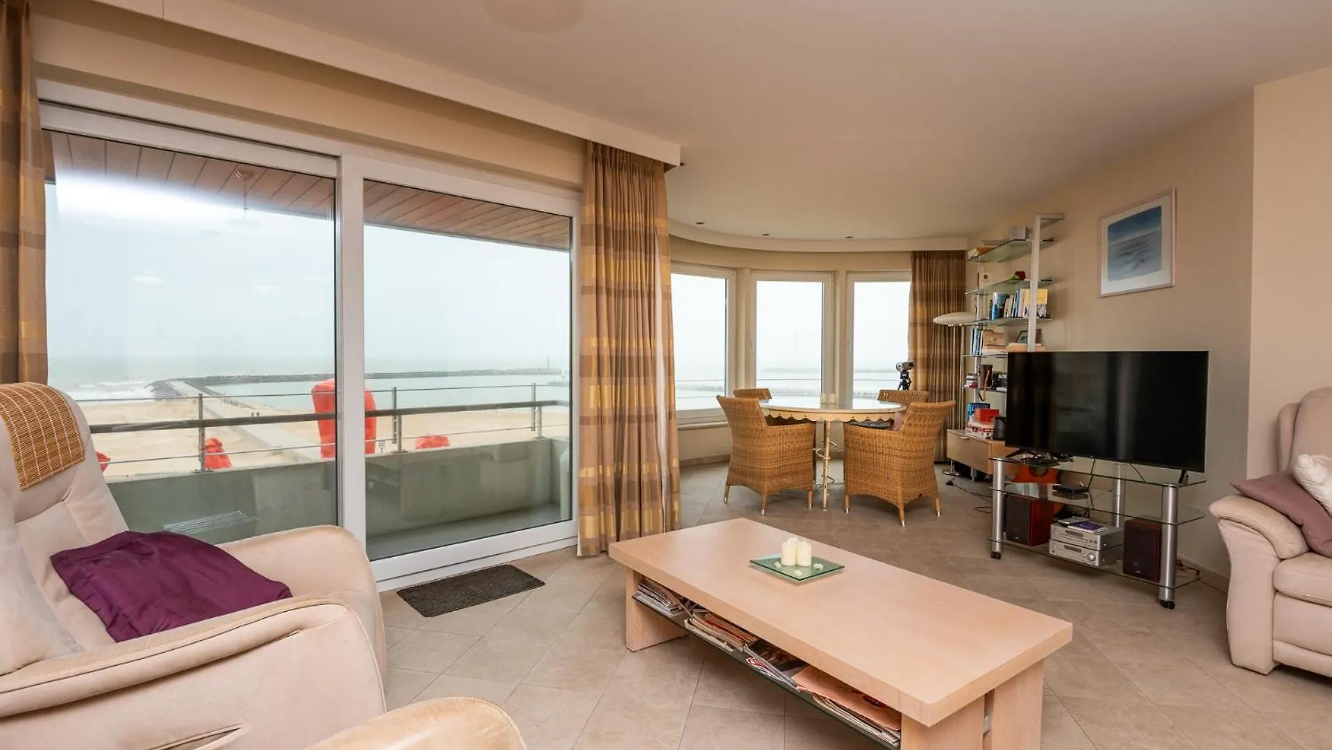 Marvelous Apartment With A Stunning View And Garage Ostend